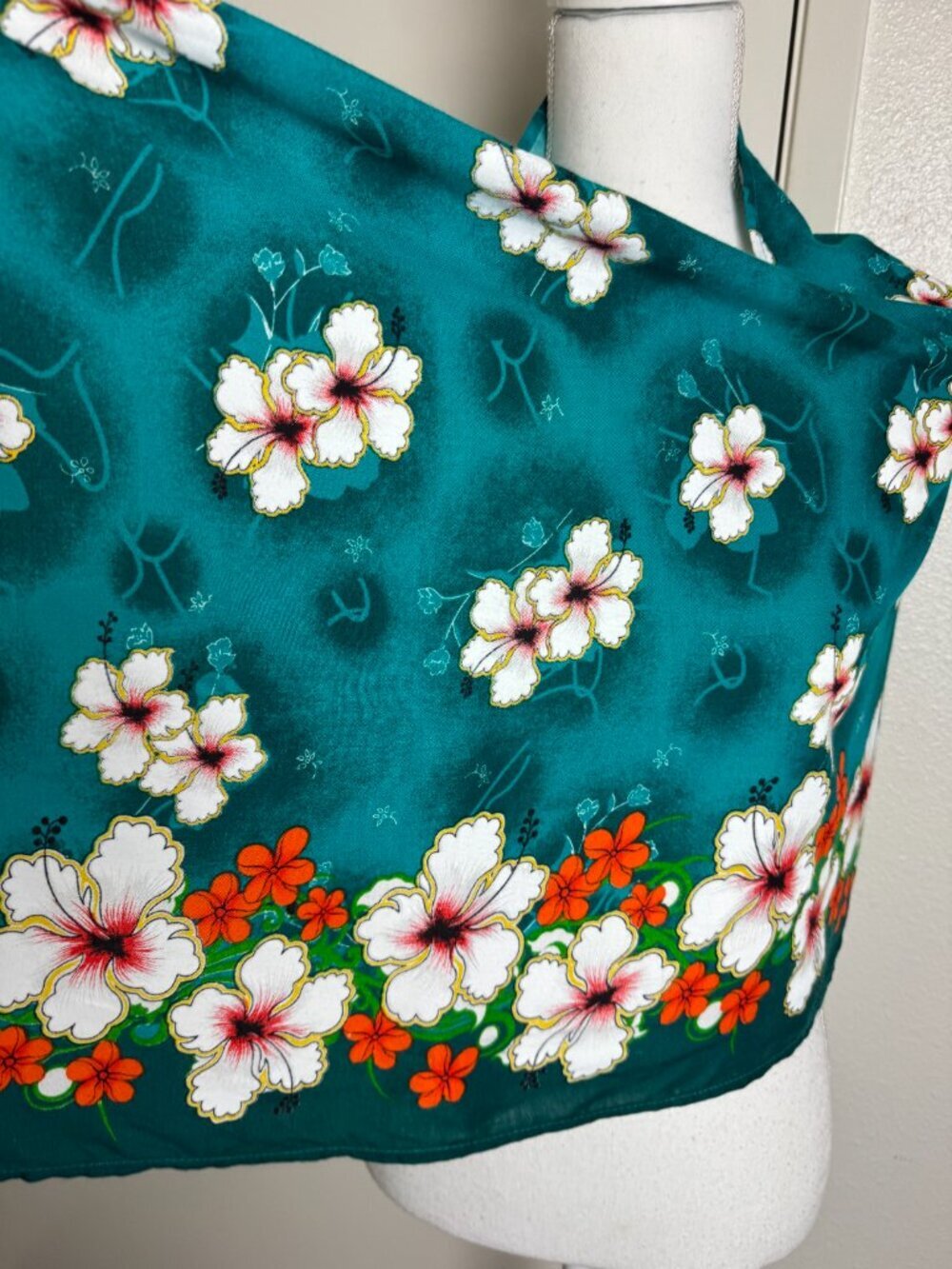 Hibiscus Collection Hawaii Scarf /  Wrap /  Skirt
